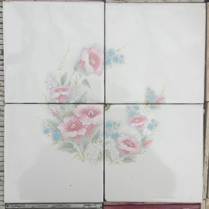 Pink & blue floral spray